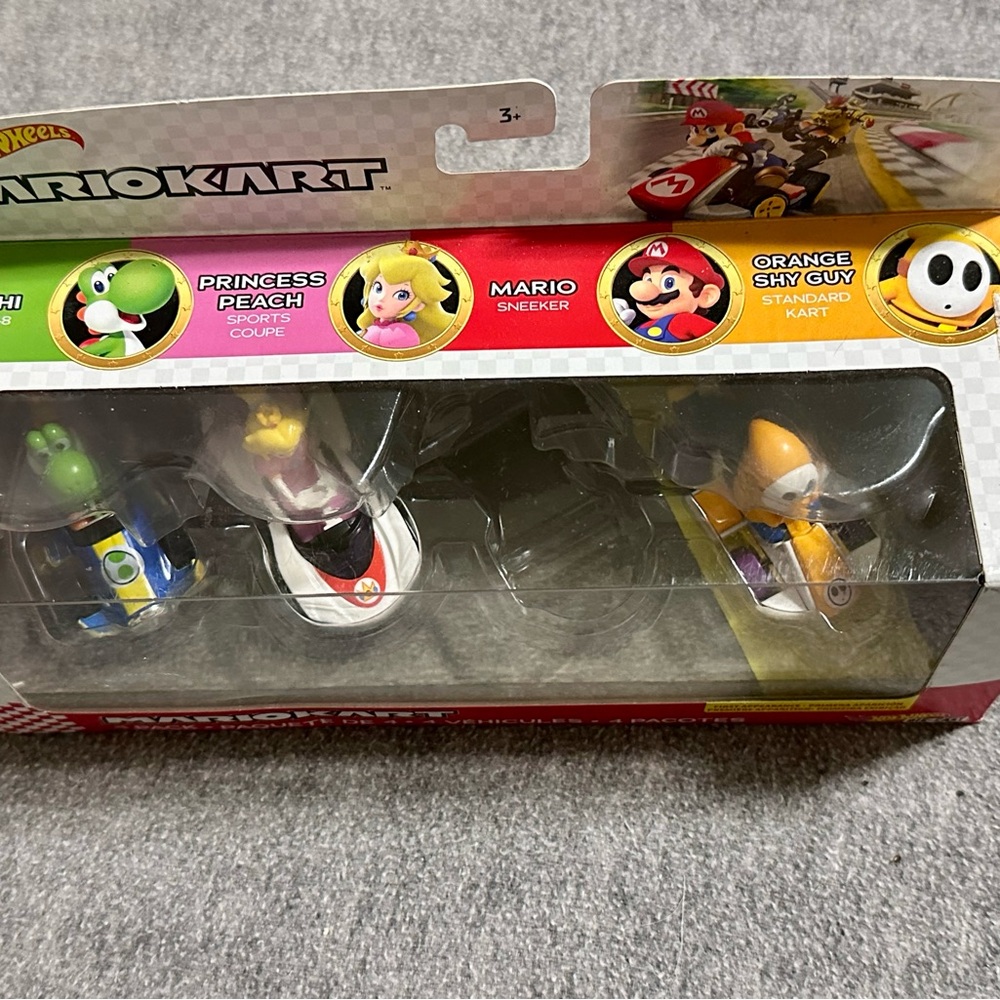 Special Holiday Sale Price! Hot Wheels Mario Kart Toy Car Set - Picture 2 of 7